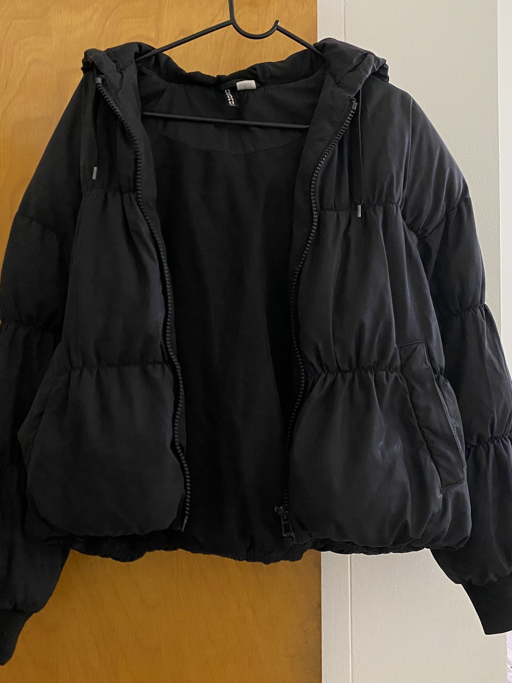 H&M Black Hooded Puffer Jacket for Women